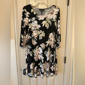 Karen Kane Black Floral Tunic Top